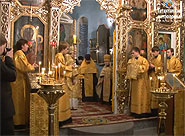Управляющий Татарстанской митрополией освятил антиминсы для храмов Казанской епархии 