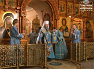 Митрополит Анастасий возглавил торжества по случаю престольного праздника в нижнем храме Петропавловского собора г. Казани